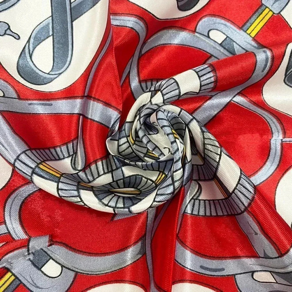 VINTAGE WOMENS POLYESTER SATIN METALLIC SCARF - Picture 2 of 2